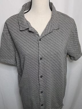 Free Planet Brown & White Geo Print Short Sleeve Button-Down Shirt
